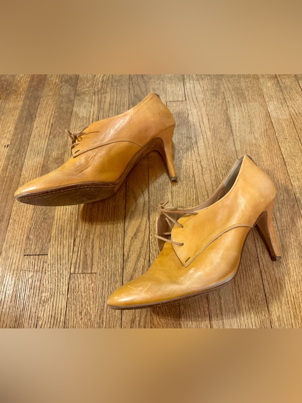 Women’s Pointed Leather Lace-Up Heels in Tan - 41 - Picture 4 of 9